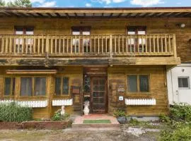 Yatsugatake Little Village Guesthouse
