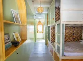Happiness Hostel Boracay