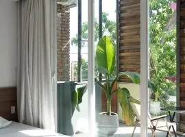 389 Hz Homestay