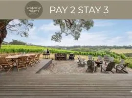 Bella's Block Vineyard Retreat with Tennis Court, Shoreham