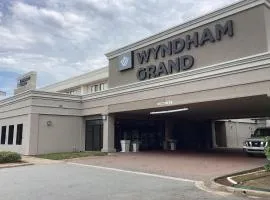 Wyndham Grand Executive Center Little Rock Airport