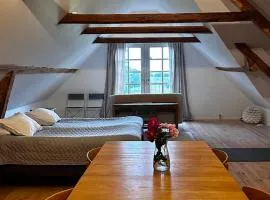 Gladeholm Attic