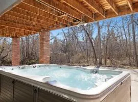 Ultimate Treehouse Mansion with Swim Spa Sleeps 31