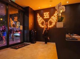 Zyra Hotel St Julians, ξενοδοχείο στον Άγιο Ιουλιανό