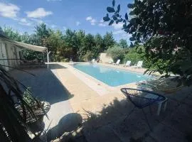 Maison entière 5 chambres 10 personnes au calme