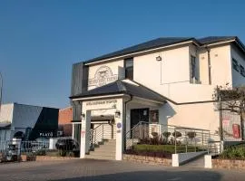 Heidelberg Crown Hotel