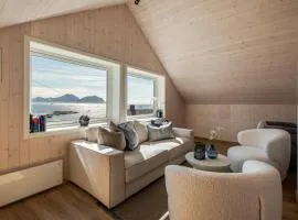 Arctic Nest