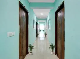Super Collection O The Kailash Hotel