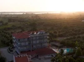 Kaiafas Lake Hotel