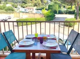 Studio for 4 people with pool 150m from the sea