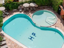 Hotel Piccadilly, hotell i Lido di Jesolo