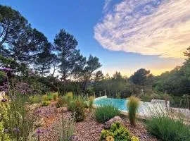 Détente, piscine, sauna, pétanque, nature,Provence