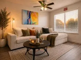 FIFA 2026 Apartment - 8 Min Walk to AT&T Stadium