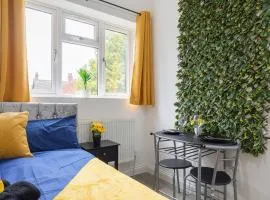 F3 Modern Studio Flat - Prime TV - Parking - Wi-Fi