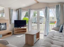 Whispering Pines Spa - Uk50087, hotel di Durham