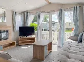 Whispering Pines Spa - Uk50087