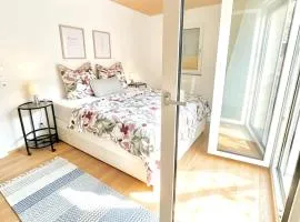 DIMA Apartments Cozy Lakeside Stay