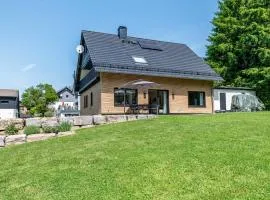 Design-Apartment mit Garten