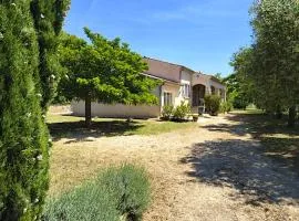 Villa à Orgnac-l'Aven avec piscine chauffée, 6 pers, jardin clôturé, animaux admis - FR-1-382-127