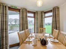 Athelington Lodge -Ash