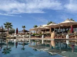 Agafay Afouss Luxury Camp Restaurant & Spa