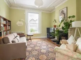 GuestReady - Period House in the Heart of Dublin