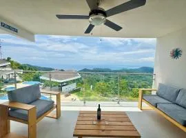 Ocean-View Condo with Infinity Pool Sunset Escape
