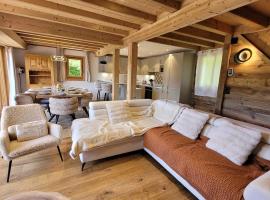 Viesnīca Magnifique chalet 4 chambres aux Gets, vue imprenable - FR-1-598-194 pilsētā Leže