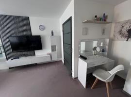 Charmante Wohnung mit Terrasse , ruhig und zentral, Hotel in Penzberg