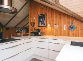 6 person holiday home in Oksbøl