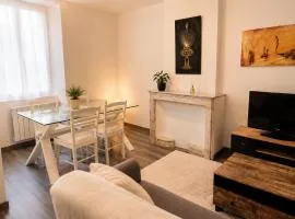 Le Déchelette 2, appartement cosy en plein centre