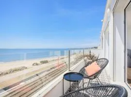 Dreamy Sea View Balcony