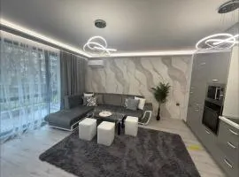 RICH 6 Apartment
