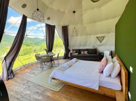 Tranquil Dome - Manta's Retreat Glamping Cornereva、Cornerevaのホテル