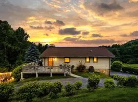 Blue Spruce Retreat with Firepit & Mountain Views - Family Friendly