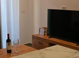 Lazari S Apartments