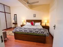Room in Diplomatic Enclave l Walking distance to US Embassy
