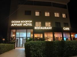 Ocean rooftop Hotel, hotelli kohteessa Ben Slimane