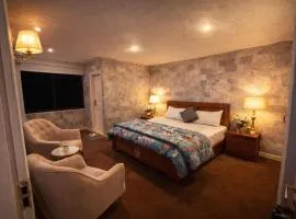 Room in Diplomatic Enclave l Walking distance to US Embassy