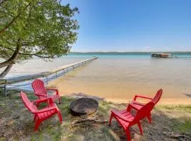 5 Mi to Sleeping Bear Dunes: Home w/ Private Dock!