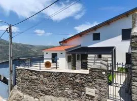 Castas D'ouro Guest House II