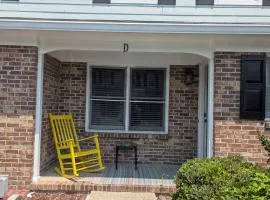 Beautifully Updated! 2BR Pet Friendly Apartment, Walk To The Beach!