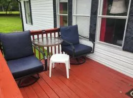 Spacious 2BR Retreat-10 minutes to the Beach! Pet Friendly!