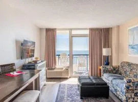 Updated One Bedroom Condo- Boardwalk Resort Unit 837 - Direct Oceanfront! Sleeps 8!