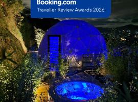 Solaris Glamping Exclusive، فندق في Tena