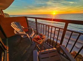 Absolutely Stunning! Newly Renovated King Suite with LED Fireplace - Landmark Resort 1030