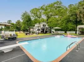 On Horse Farm! Home w/ Gazebo in Aiken