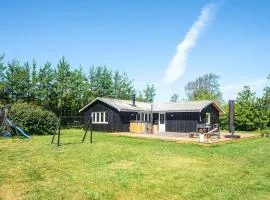 7 person holiday home in Ulfborg-By Traum