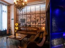 Luxury Industrial Suite with Private Hammam at Paris Montparnasse