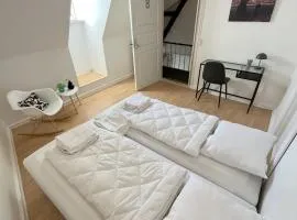 Cozy Bright Double Room 8 Free Parking